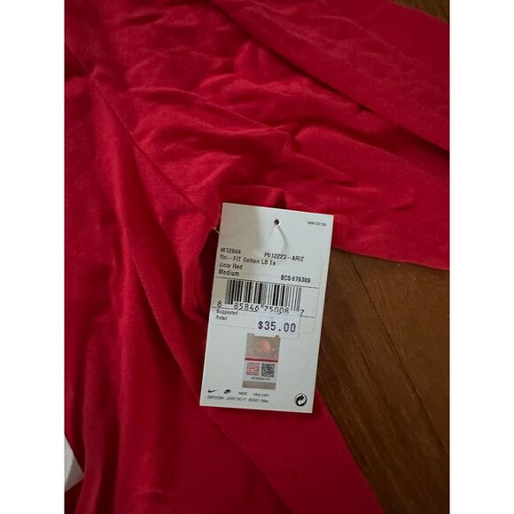 University of Arizona NWT Medium Nike Dri Fit Red Long Sleeve Nike Tee - Picture 3 of 3